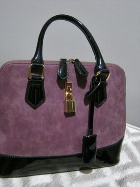 David Jones Paris, Purple Suede & Black Patent Handbag.